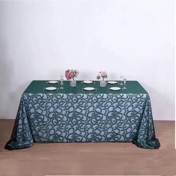 NEW Tablecloth - Picture 1 of 3
